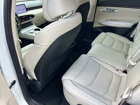 New 2026 Genesis GV70 2.5T Advanced image 17