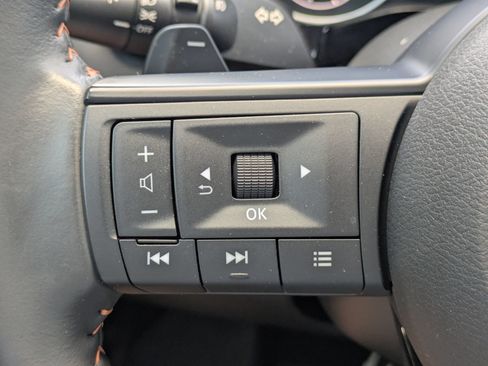 Used 2025 Nissan Pathfinder Rock Creek AWD/4WD image 15