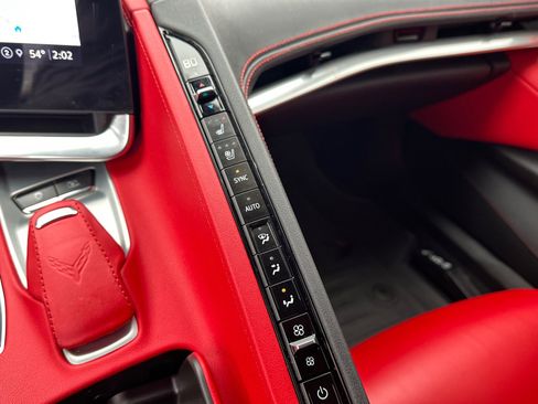 Used 2021 Chevrolet Corvette Stingray Preferred Cpe w/ Z51 Performance Package image 16