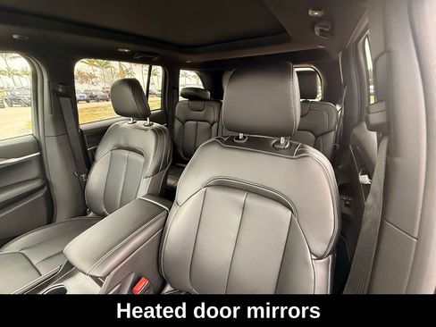 New 2026 Jeep Grand Cherokee Limited w/ Luxury Tech Group II RWD image 22