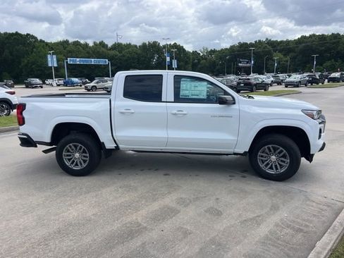 New 2026 Chevrolet Colorado LT RWD image 9