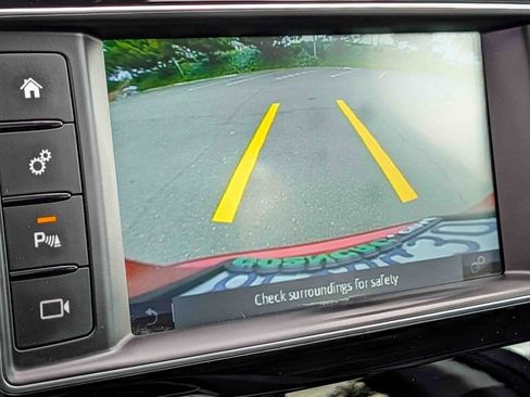 Used 2018 Jaguar F-PACE Prestige image 34