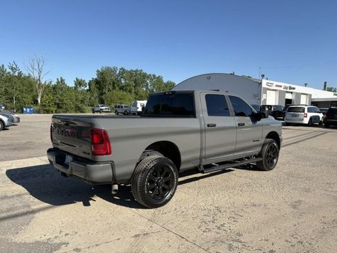 Used 2026 RAM 2500 Big Horn AWD/4WD image 4