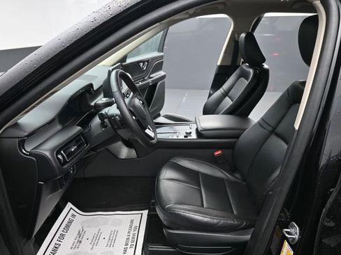 Used 2023 Lincoln Aviator AWD image 15