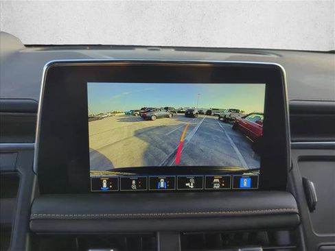 Used 2023 GMC Yukon AT4 w/ Technology Package image 19