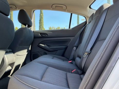 Used 2023 Nissan Altima 2.5 SV FWD image 17