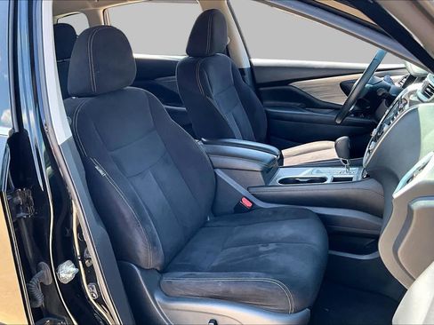 Used 2018 Nissan Murano SV FWD image 8