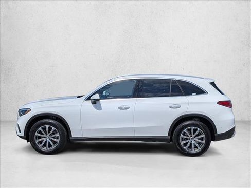 Used 2026 Mercedes-Benz GLC 300 4MATIC image 9