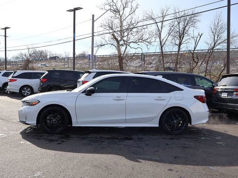 Certified 2025 Honda Civic Sport image 4