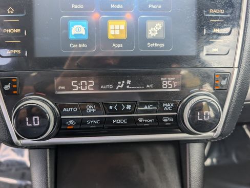 Used 2018 Subaru Legacy 2.5i Premium w/ Eyesight & BSD & Rcta & HBA AWD/4WD image 18