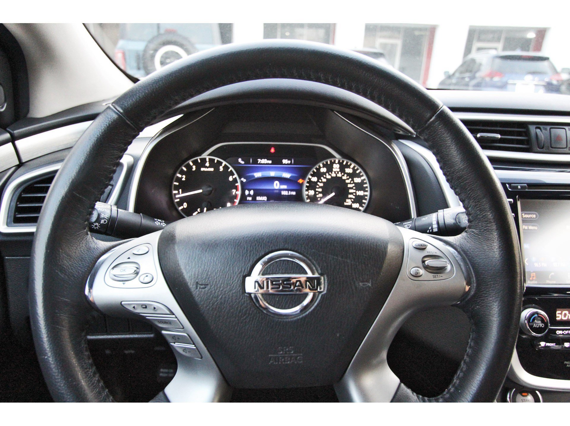 Used 2018 Nissan Murano SV FWD image 16