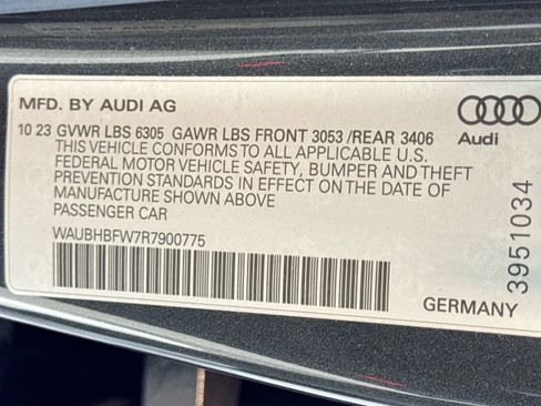 Used 2024 Audi RS e-tron GT w/ Carbon Performance Package image 30