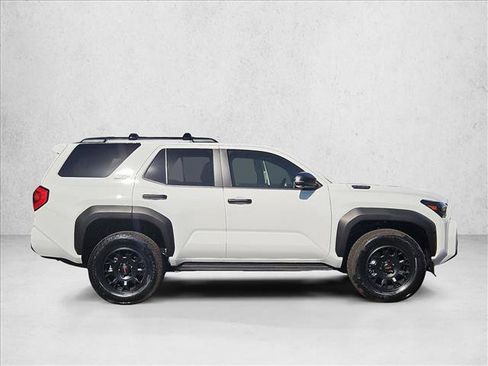 Certified 2026 Toyota 4Runner TRD Off-Road Premium AWD/4WD image 4