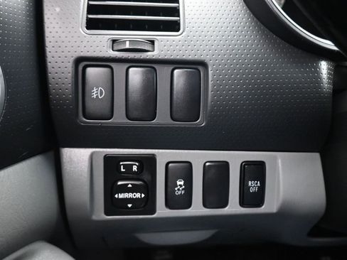 Used 2014 Toyota Tacoma Base w/ SR5 Package image 24