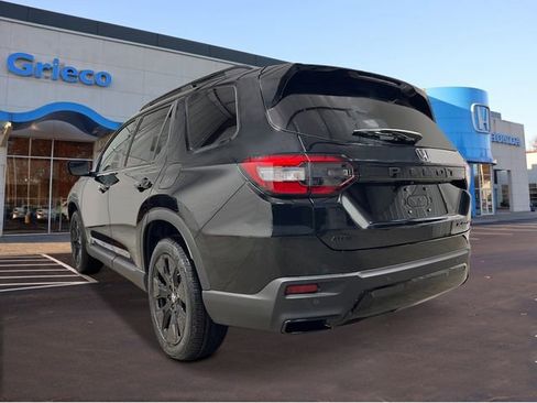 New 2026 Honda Pilot Black Edition image 3