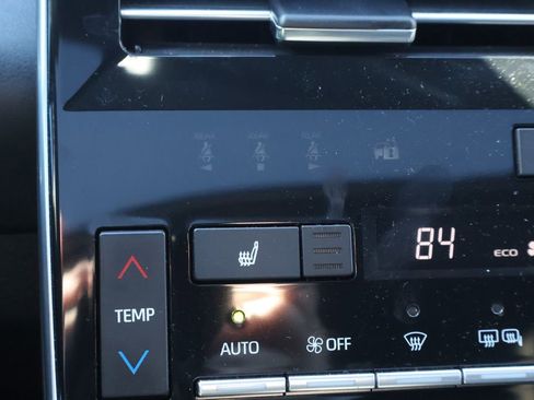 Used 2020 Toyota Avalon XSE w/ Carpet Mat Package FWD image 24