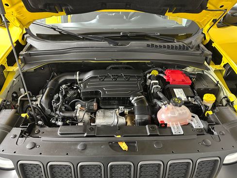 Used 2023 Jeep Renegade Trailhawk image 12