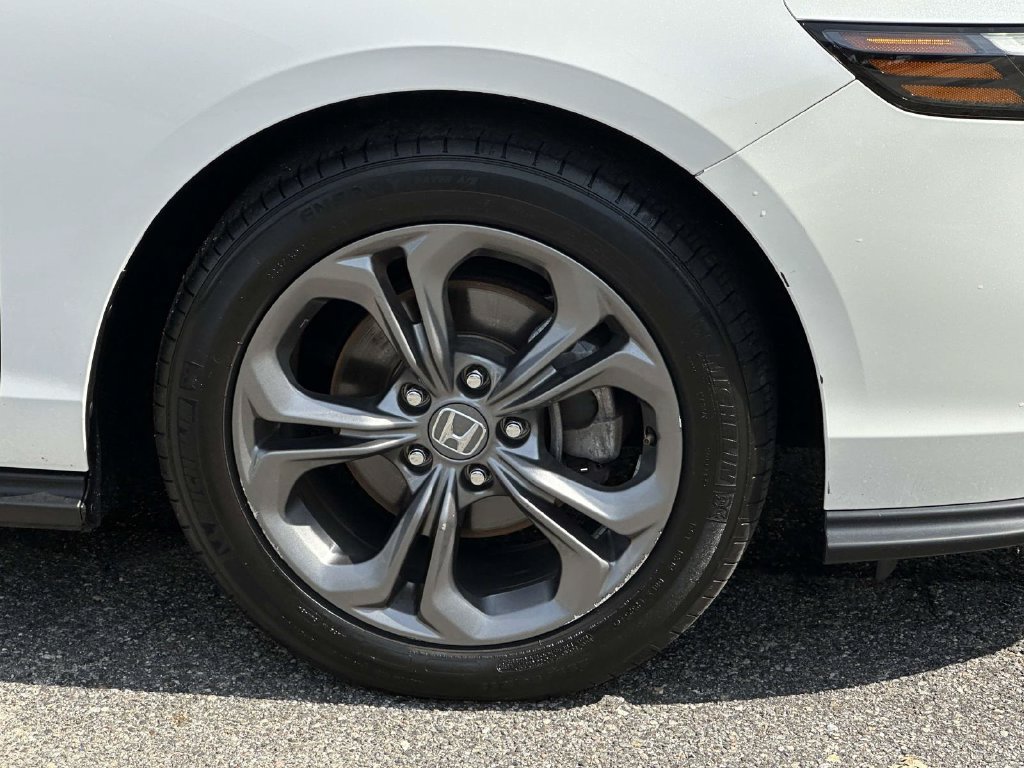 Used 2023 Honda Accord EX image 6
