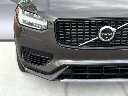 Certified 2023 Volvo XC90 T8 Ultimate AWD/4WD image 11