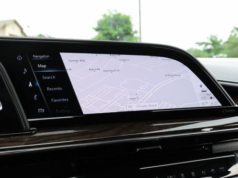 Used 2021 Cadillac Escalade ESV Sport Platinum AWD/4WD image 22