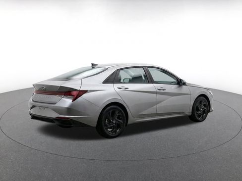 Used 2026 Hyundai Elantra Sport FWD image 8