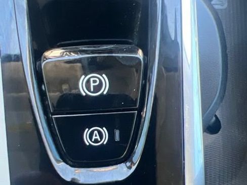 Used 2025 Volvo XC60 T8 Plus w/ Protection Package Premier AWD/4WD image 14