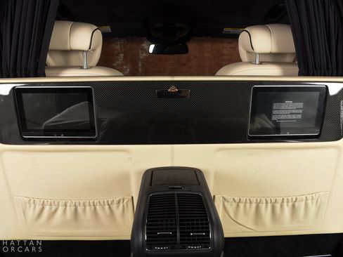 Used 2009 Maybach 62 S RWD image 32