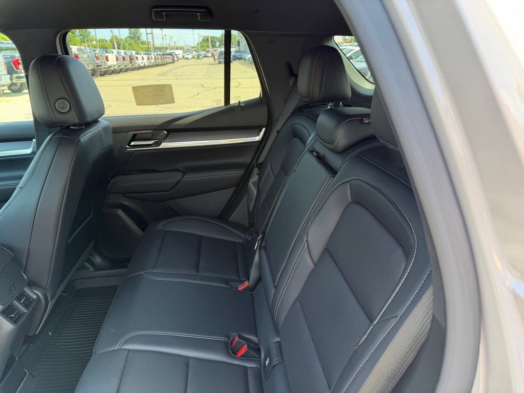 New 2027 GMC Terrain Elevation w/ Elevation Premium Package AWD/4WD image 9