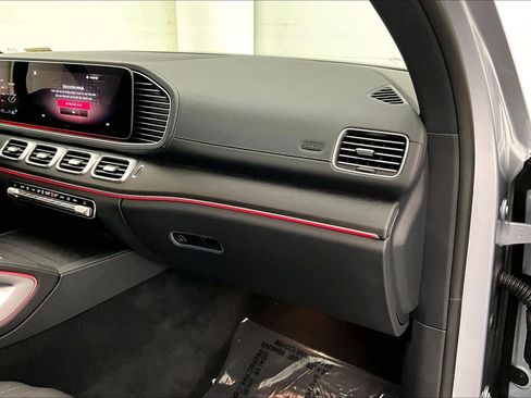 Used 2026 Mercedes-Benz GLS 450 4MATIC image 20