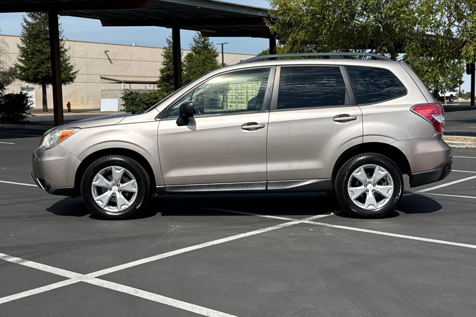 Used 2015 Subaru Forester 2.5i w/ Alloy Wheel Package AWD/4WD image 14