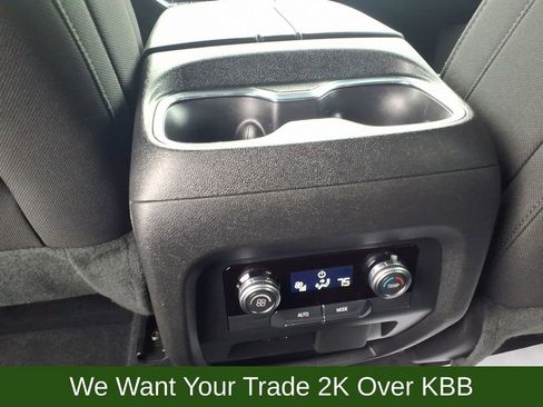 Used 2025 GMC Acadia Elevation image 15