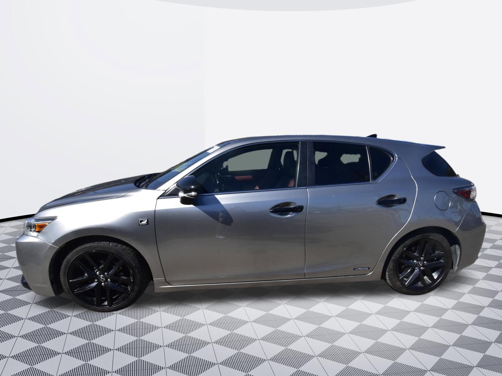Used 2016 Lexus CT 200h w/ Special Edition FWD image 4