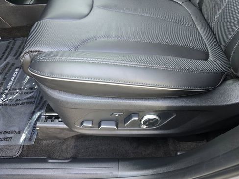 Used 2025 Hyundai Palisade Calligraphy image 24