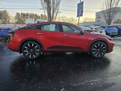 Certified 2023 Toyota Crown Platinum image 9