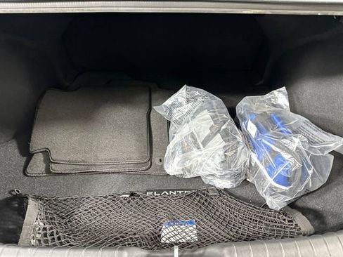 Certified 2025 Hyundai Elantra SEL image 25