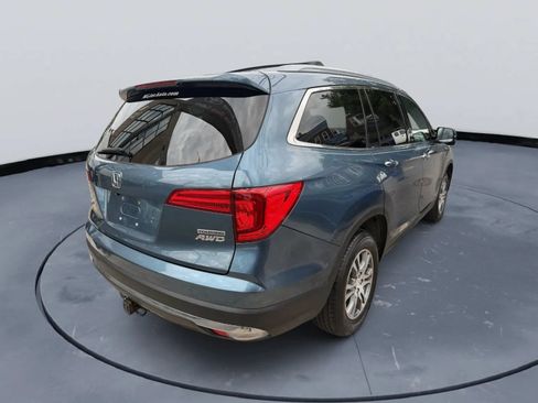 Used 2017 Honda Pilot Touring image 5