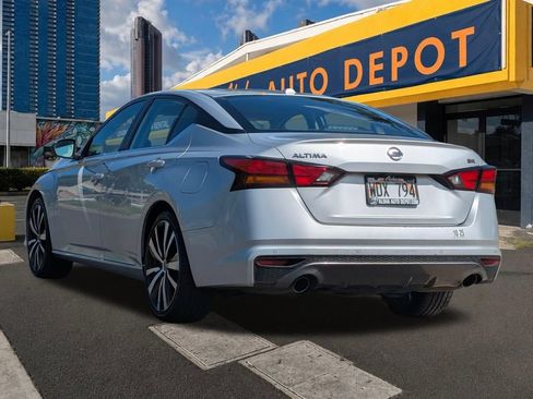 Used 2021 Nissan Altima 2.5 SR FWD image 3