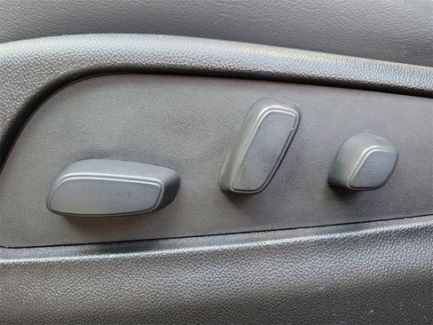 Certified 2023 Cadillac XT4 Premium Luxury w/ Technology Package image 19