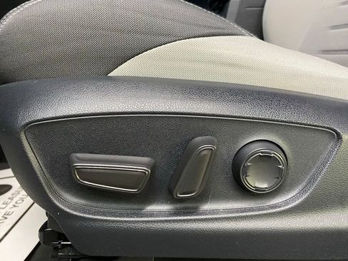 Used 2024 Toyota Tacoma TRD Sport image 17