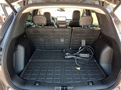 Certified 2023 Ford Escape SE FWD image 28