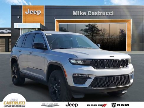 New 2025 Jeep Grand Cherokee Limited w/ Black Appearance Package image 1