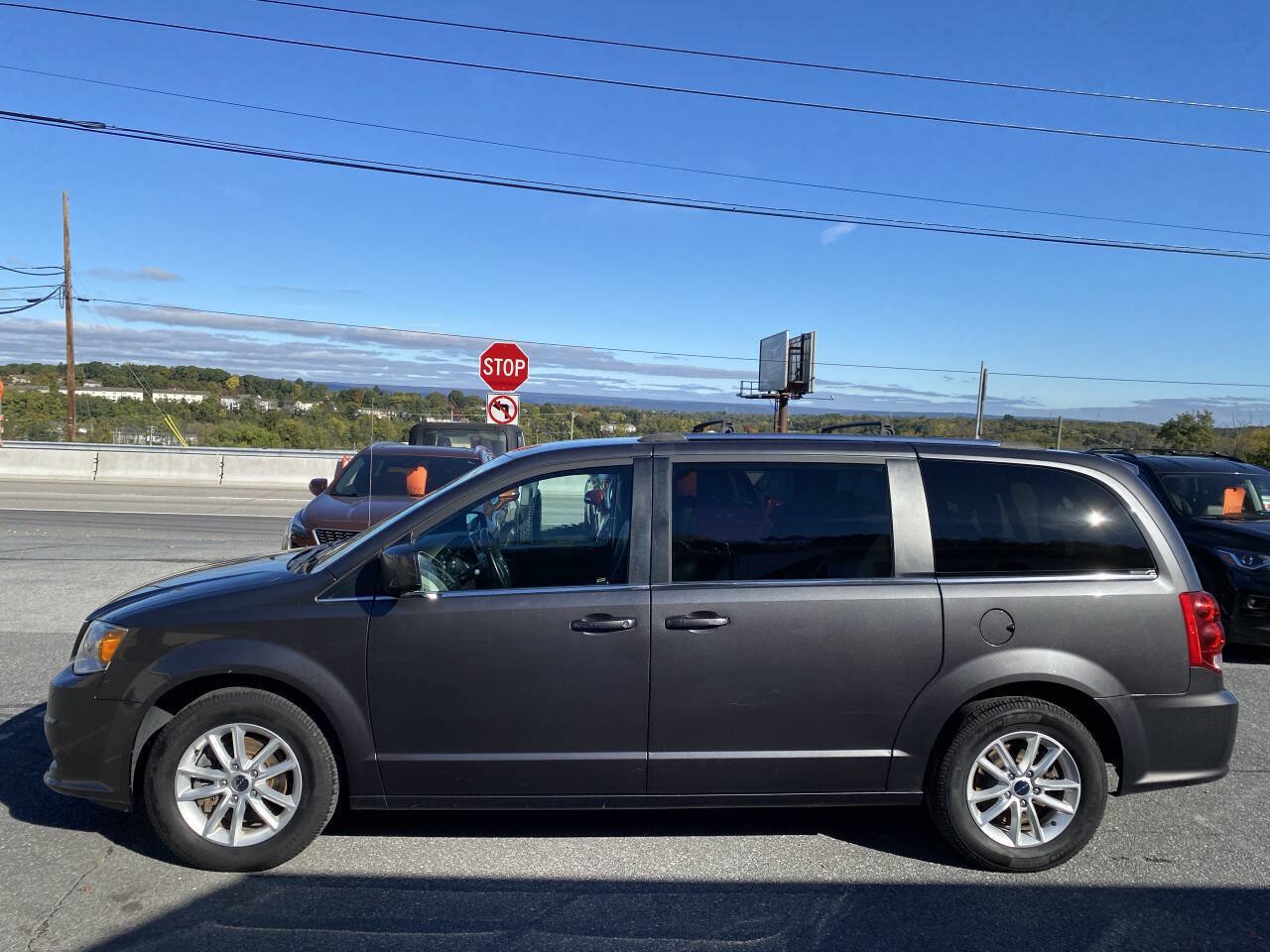 Used 2018 Dodge Grand Caravan SXT FWD image 7