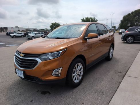 Used 2018 Chevrolet Equinox LT image 4