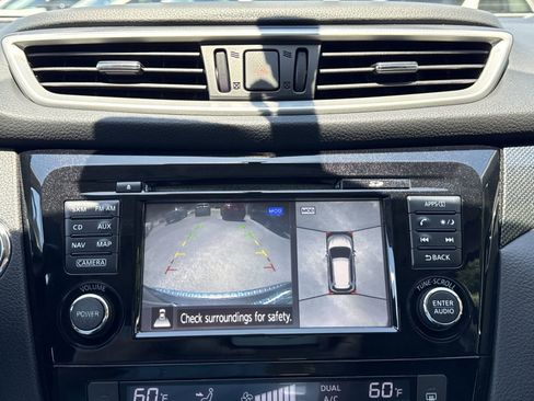 Used 2016 Nissan Rogue SL w/ SL Premium Package AWD/4WD image 24