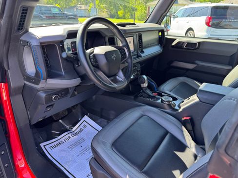 Used 2022 Ford Bronco Black Diamond AWD/4WD image 11