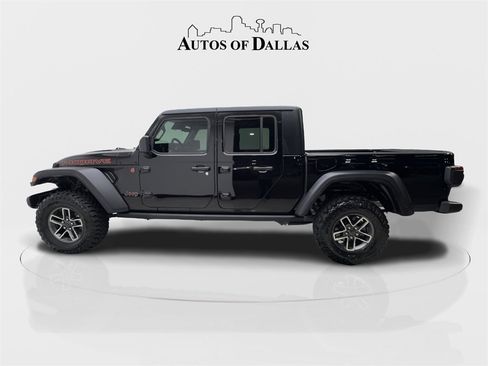 Used 2025 Jeep Gladiator Mojave w/ Safety Group image 5