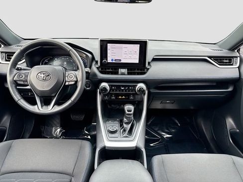 Used 2023 Toyota RAV4 SE image 24