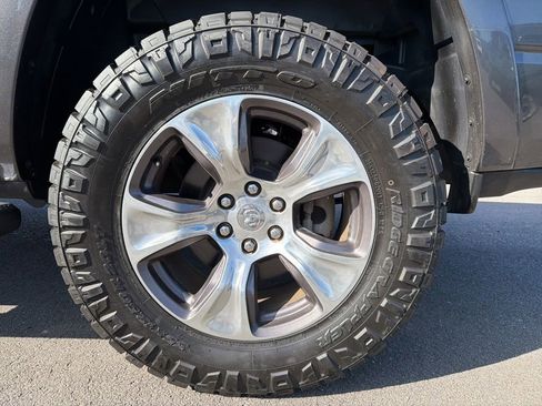 Used 2020 RAM 1500 Laramie AWD/4WD image 12