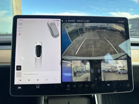 Used 2018 Tesla Model 3 Long Range image 21