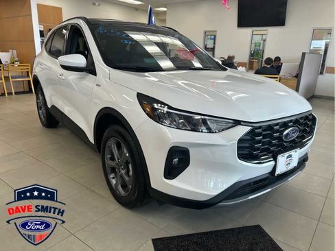 New 2025 Ford Escape ST-Line Elite w/ Tech Pack #1 image 2